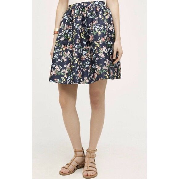 NEW ANTHROPOLOGIE ERIN FETHERSTON Sz 2 LILITH SKIRT NAVY FLORAL $265 - Picture 2 of 4
